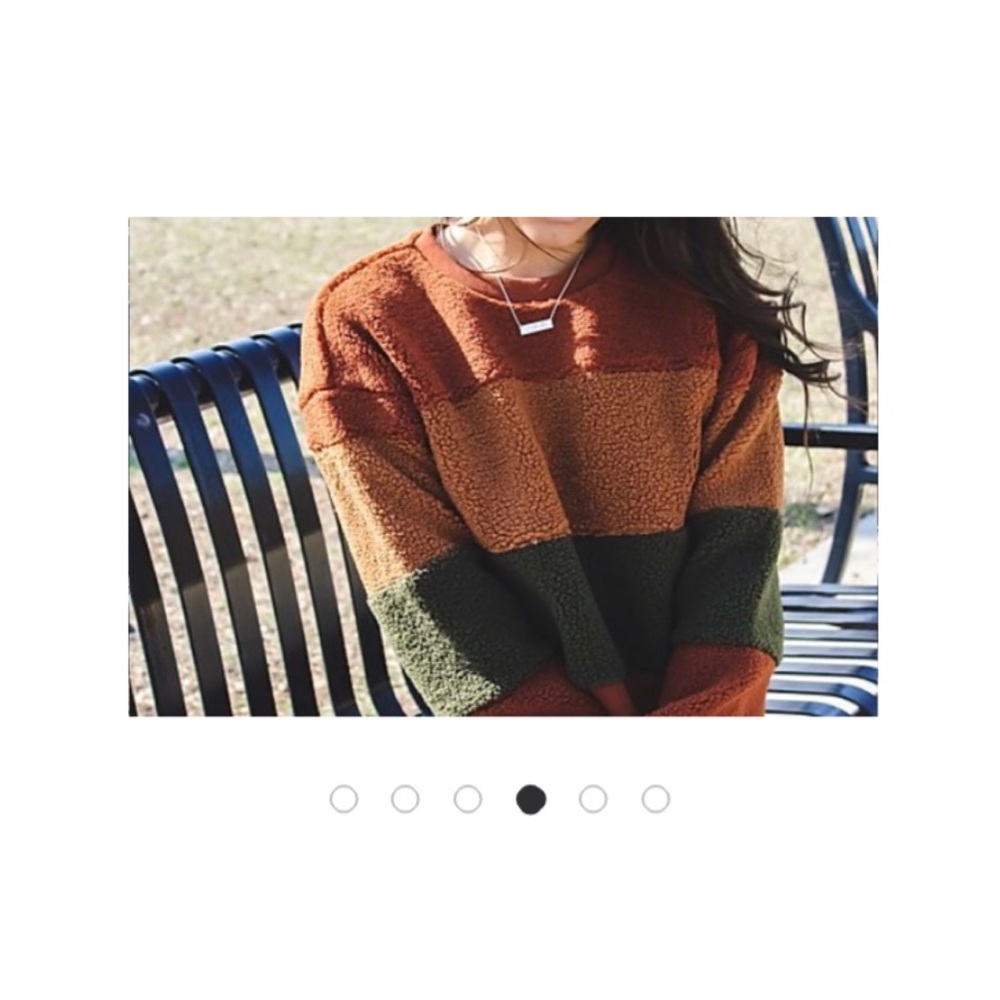 Colorblock Pullover - Picture 2 of 3